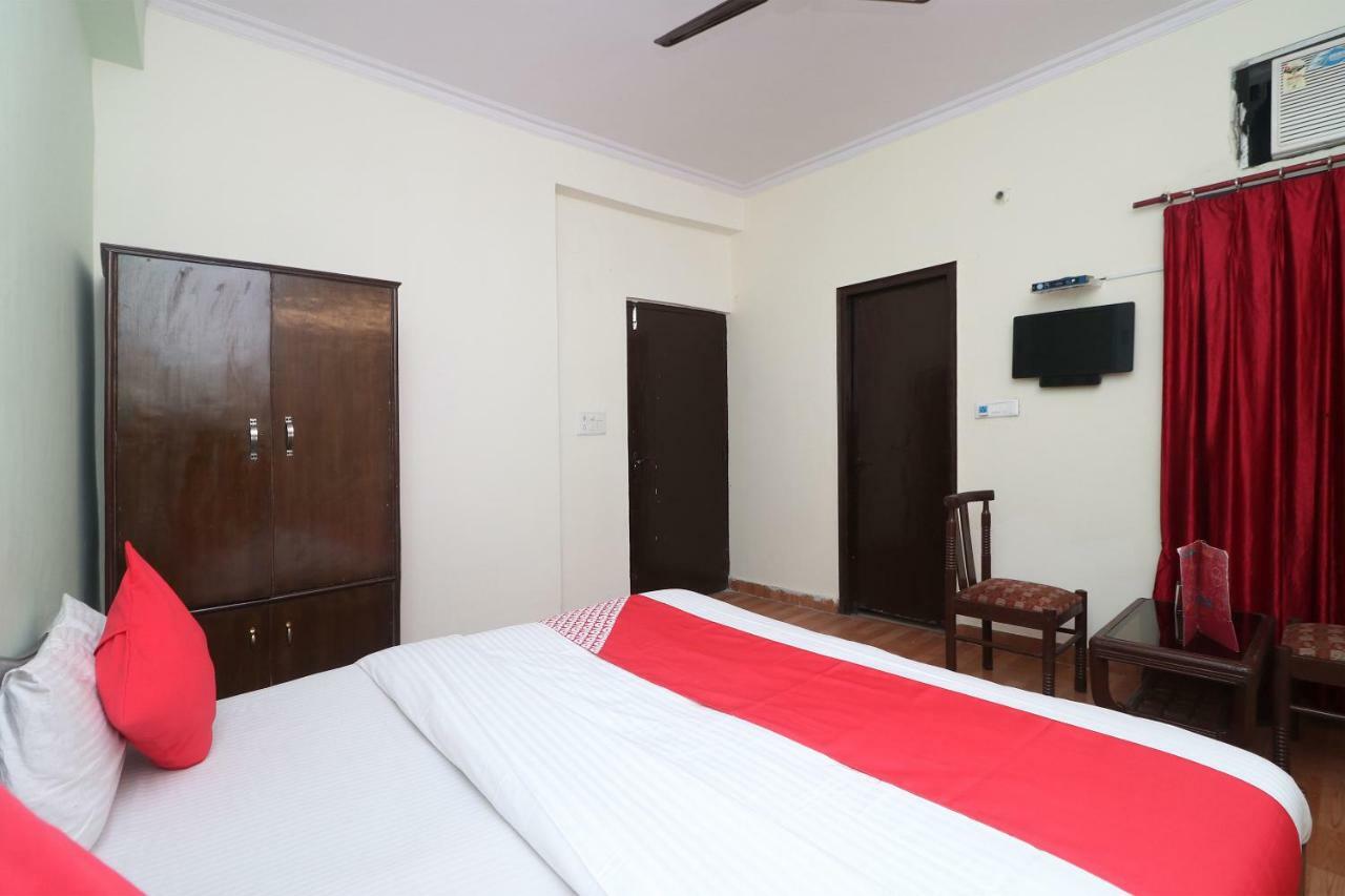 Oyo 29411 Hotel Vanshika Agra  Exterior photo